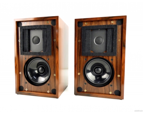 Stirling Broadcast BBC LS3/5a V2 Limited Edition Stirling Broadcast BBC LS3/5a V2 Limited Edition